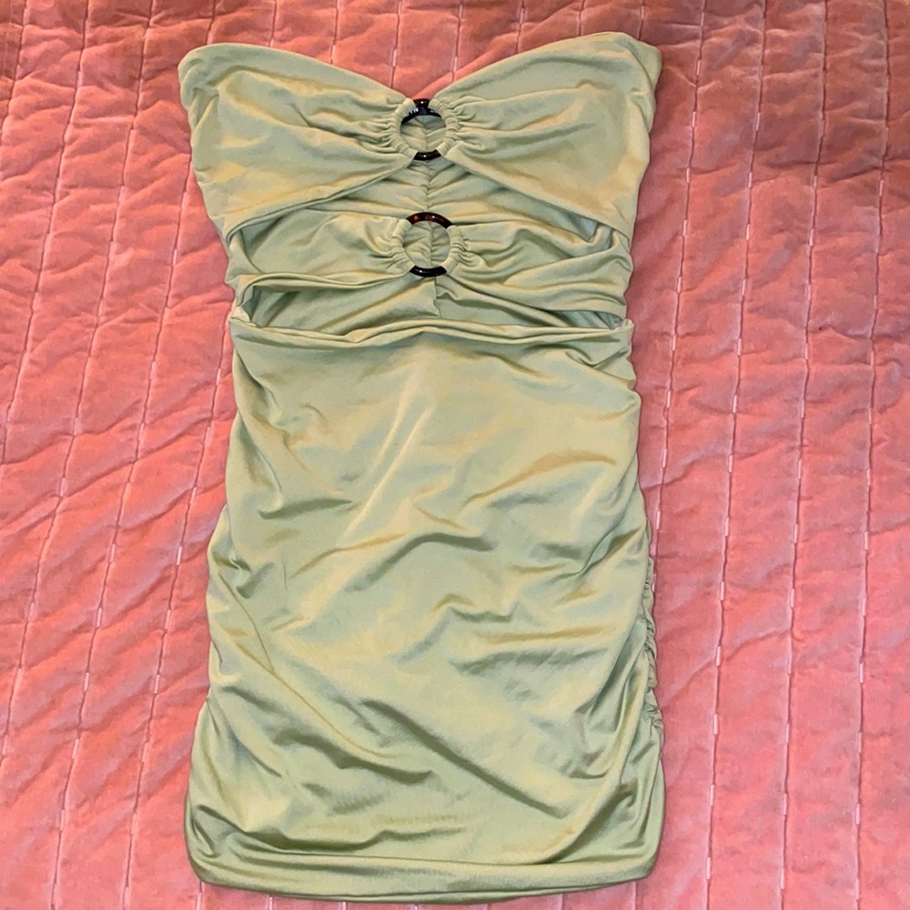green strapless dress